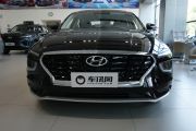 北京现代-名图-1.8L CVT LUX尊贵版