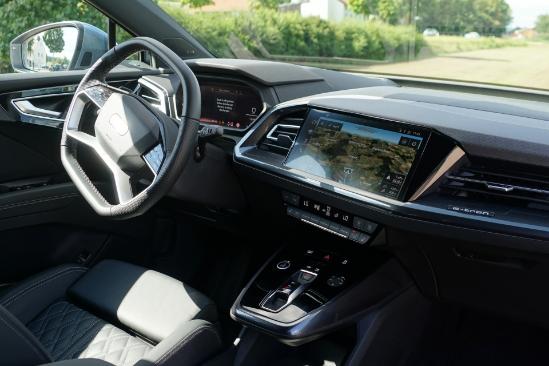 海外试驾奥迪首款电动紧凑型SUV Q4 e-tron，销量就靠它了