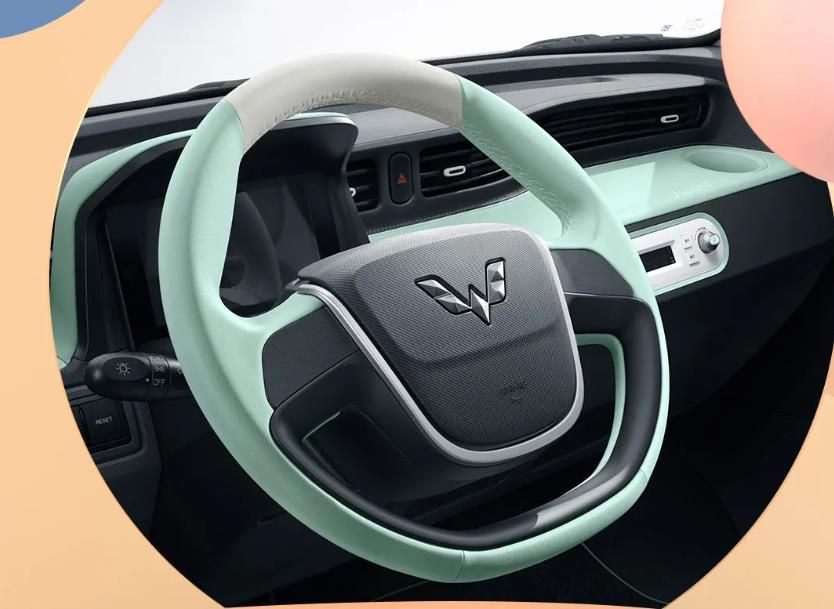 4.26万起售,双11就买它,宏光MINIEV夹心版上市