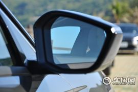 东风雪铁龙-凡尔赛C5 X-1.6T 耀不凡