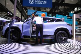 长安汽车-长安UNI-T