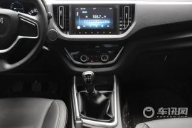 江西五十铃-瑞迈-2.8T经典柴油两驱舒享型标轴版 JE493ZLQ6E