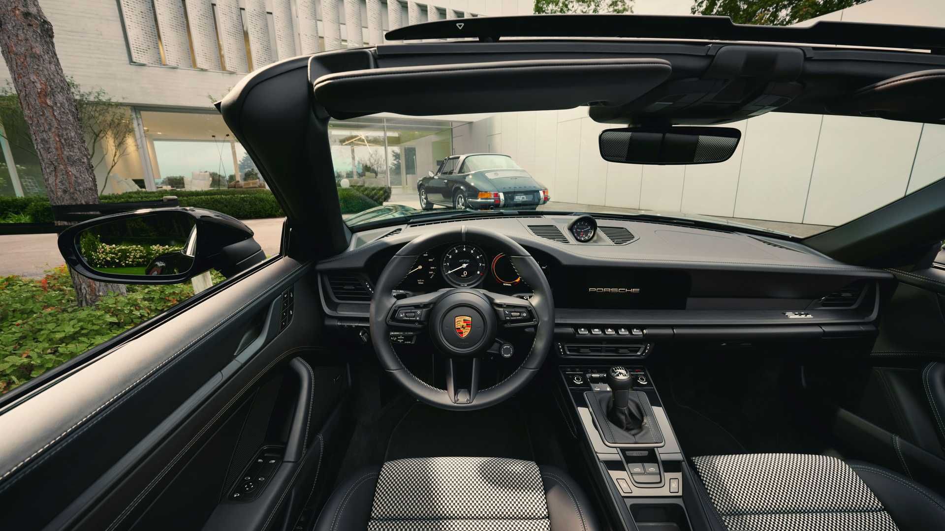 別樣的生日禮物——Porsche Design成立50周年，推出特別版911
