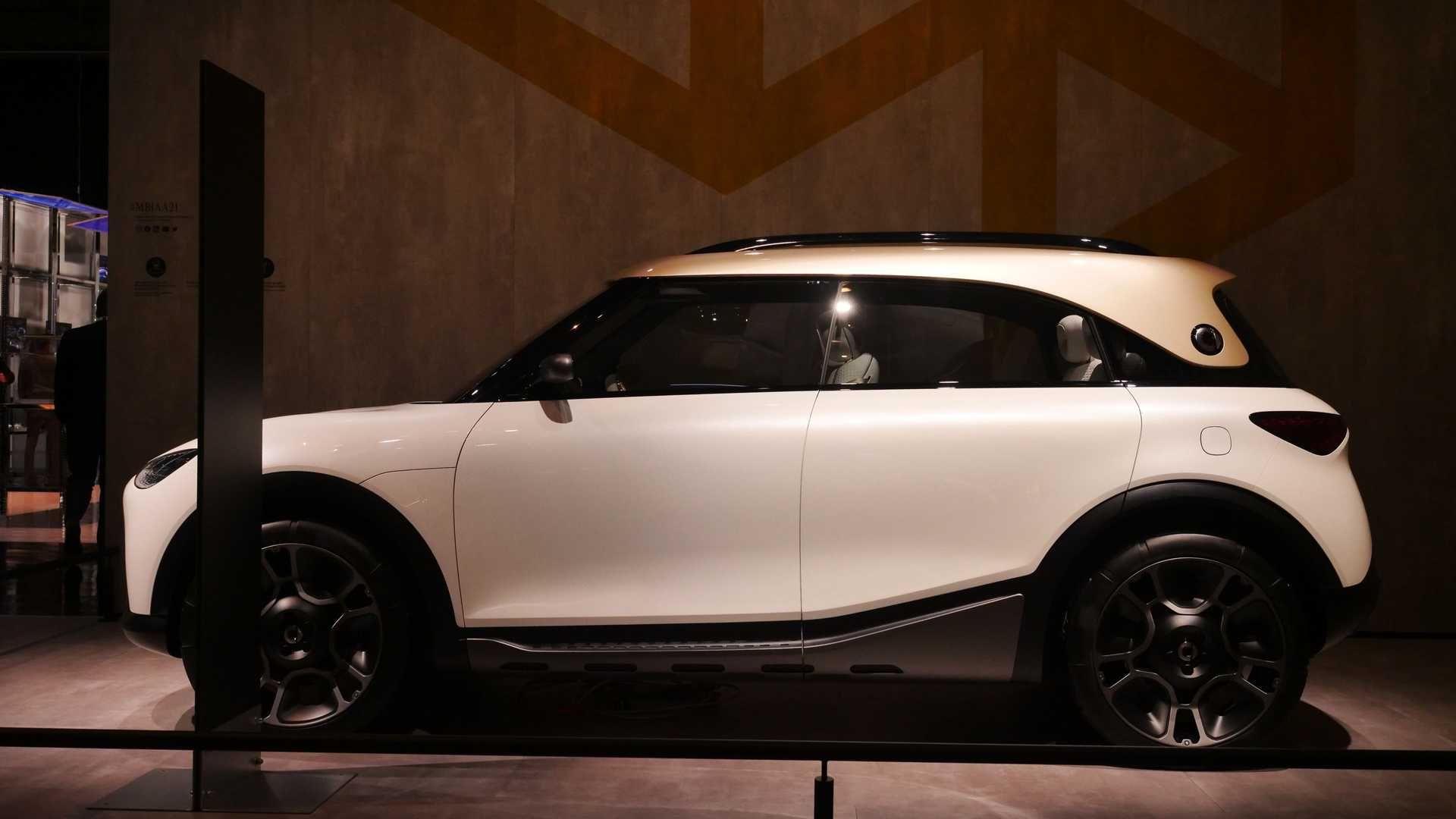 年轻人的新选择！smart精灵#1伪装车官图发布，将于今年国产上市