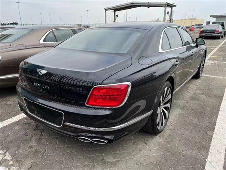 2022款宾利飞驰4.0V8高配欧规选配报价