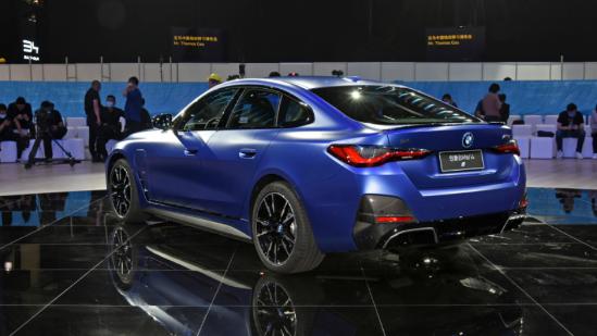 玩运动宝马i4拿手，但比Model 3贵11万，值吗