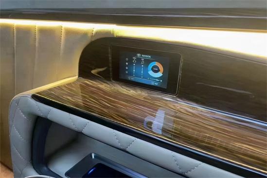 丰田海狮九座 上海高端定制中心