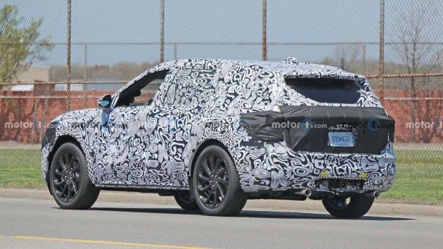 或将在明年亮相 福特Fusion Active最新谍照曝光 