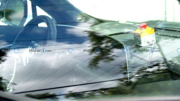 或将在2023年正式亮相 新款凯迪拉克XT4谍照曝光 