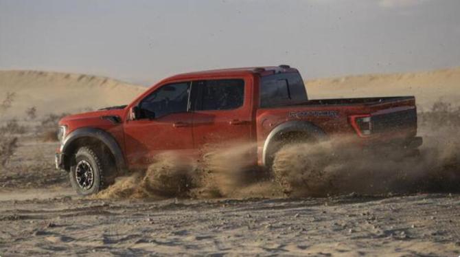 全新福特F-150猛禽，2.jpg