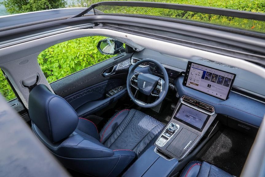 瞄准家庭与儿童赛道 魏牌拿铁DHT-PHEV综合补贴后售22.9-26.3万元