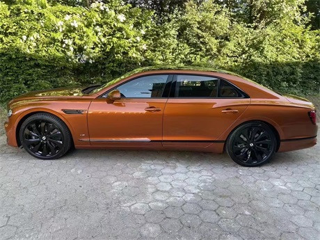 22款宾利飞驰欧版桔橙色可分期降价福利