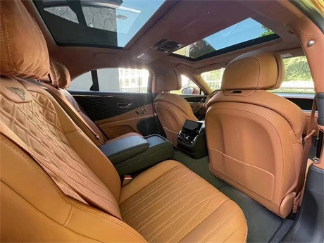 22款宾利飞驰欧版桔橙色可分期降价福利