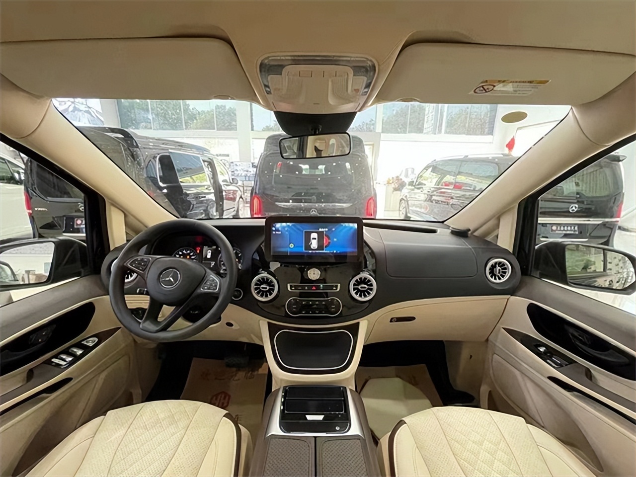 奔驰威霆高顶卡莫兹款,上海奔驰专卖店现车销售