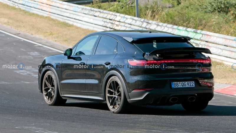 搭载4.0T V8发动机 新款保时捷Cayenne Coupe Turbo GT谍照 