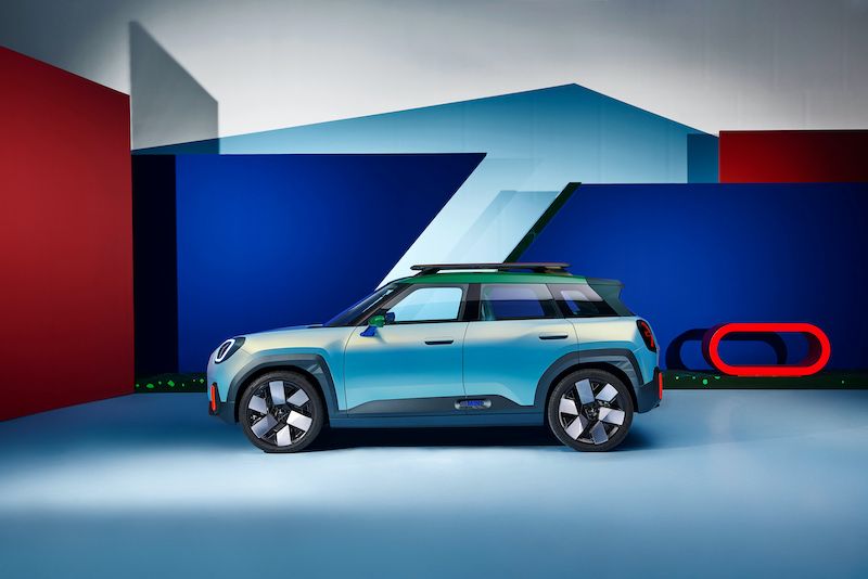 应用创新材质 MINI Concept Aceman全球首发
