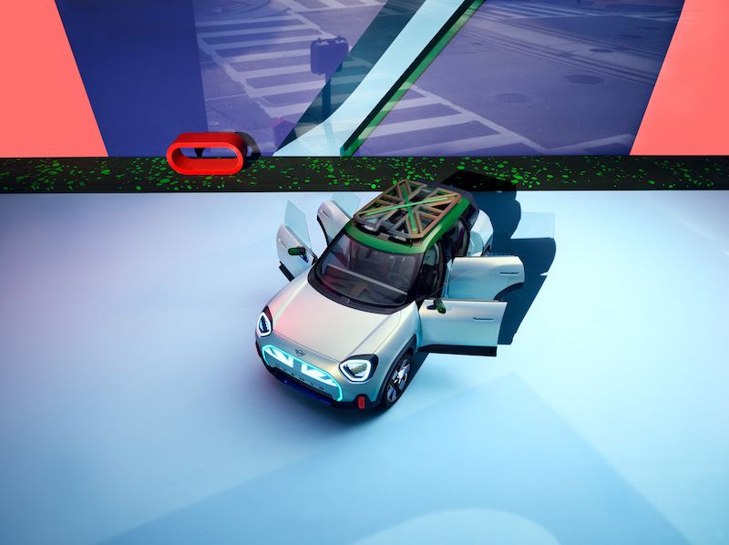 应用创新材质 MINI Concept Aceman全球首发