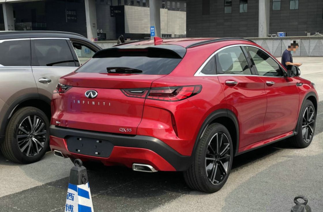 定位中型轿跑SUV 英菲尼迪QX55亮相2022成都车展 