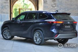 广汽丰田-汉兰达双擎-2.5L 四驱至尊版 7座