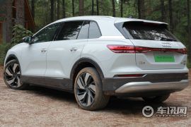 上汽奥迪-Q5 e-tron-50 e-tron quattro 荣耀型 机甲套装 逐日版