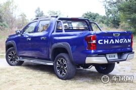 长安汽车-长安览拓者-2.0T自动四驱汽油旗舰型标箱