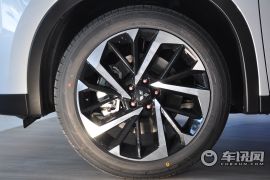 广汽三菱-欧蓝德-1.5T CVT四驱尊耀版 7座