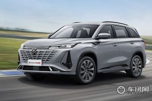 长安CS75PLUS月销20724辆 细分市场排名第一