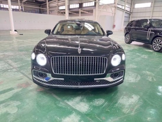 2023款宾利飞驰4.0V8雅度版提立省50万 