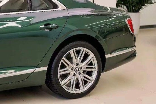 2022款宾利飞驰2.9T混动中规优惠抢购中