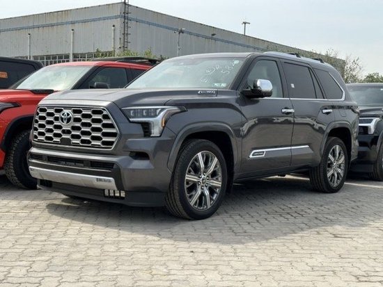 23款丰田红杉混合动力版港口夏季促销中