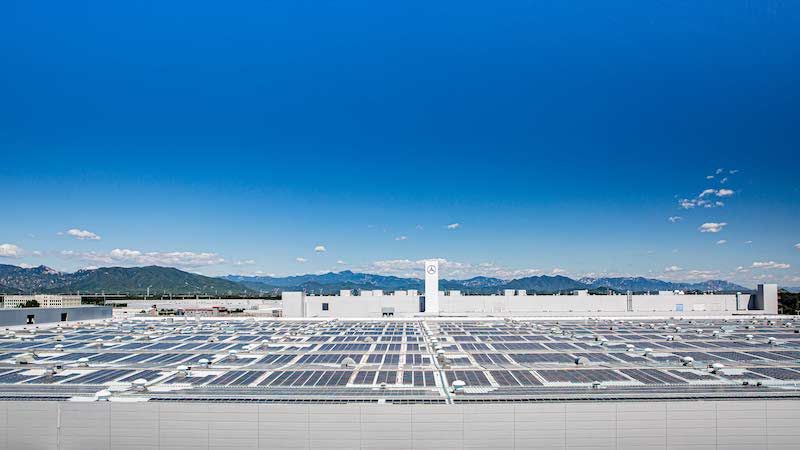 北京奔驰迎18岁生日 电动化、数字化、低碳化转型赋能高质量发展