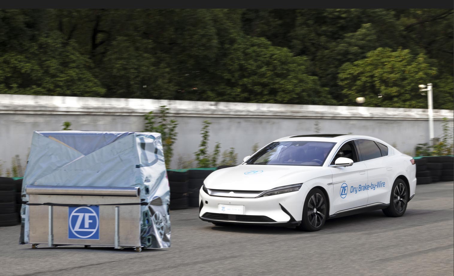 采埃孚已量产EVSys800电驱系统解决紧凑轻量及模块化难题