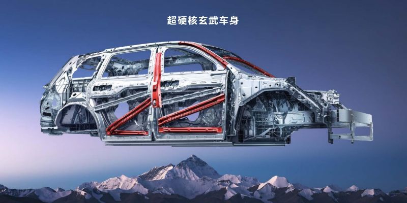 华为赋能，售价46.98万元起，问界M9正式发布