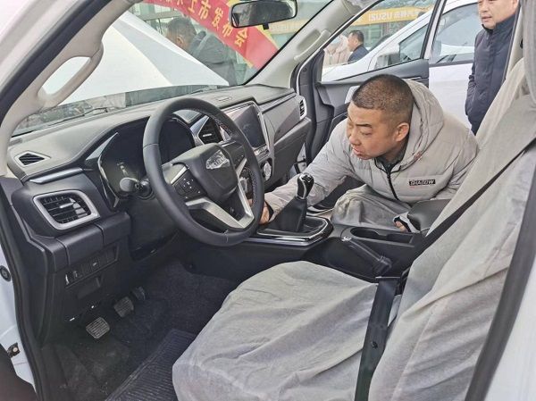 无畏无界 勇闯大美新疆，庆铃五十铃T30探险家库尔勒锐意上市