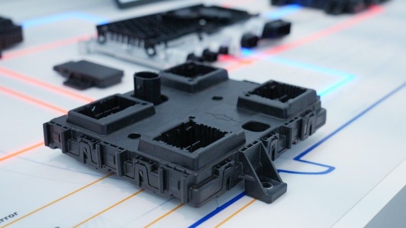 联合电子携多样化解决方案和创新技术  亮相2024北京车展
