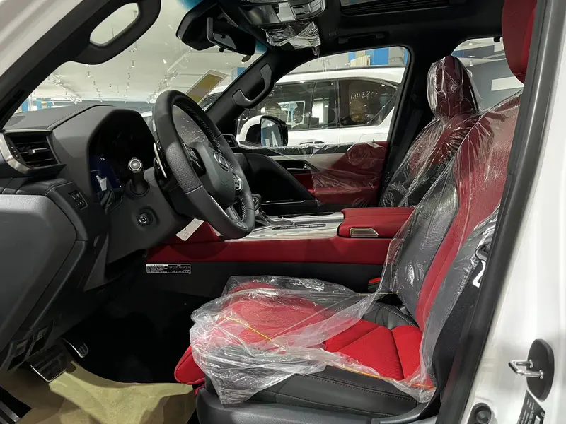 中东版24款雷克萨斯LX600大油箱天津现车优惠多