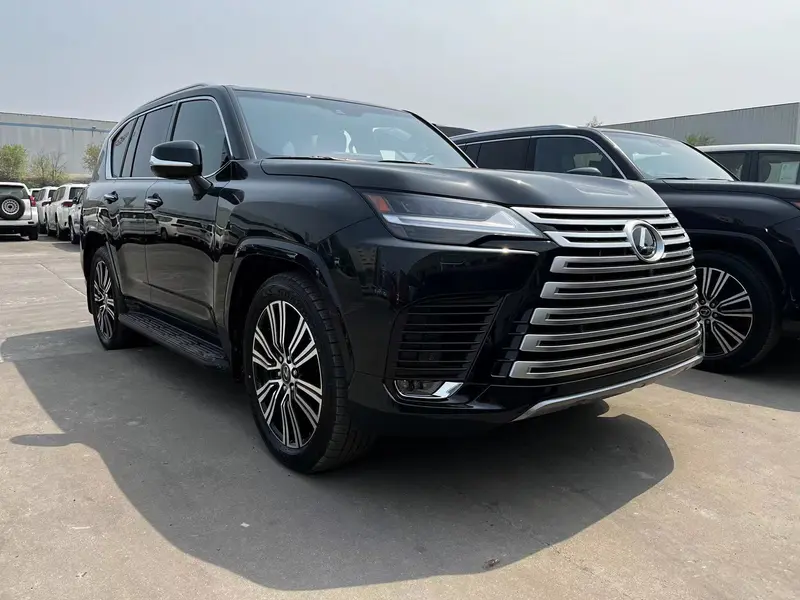 24款雷克萨斯LX600运动版现车 在售可分期135万起售