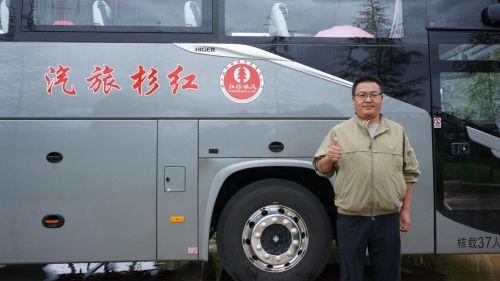  古城焕新颜！苏州金龙新V系客车加速赋能丽江文旅品质升级