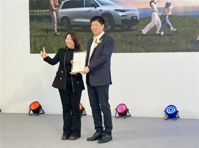 开业大吉又一新能源知名品牌“零跑汽车”入驻五方天雅汽车服务园