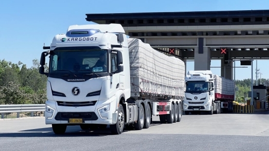 全球率先技术突破卡尔动力获自动驾驶编队“无人化”道路测试许可