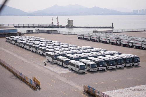  金旅155辆客车批量发运科威特深化中东市场布局助力公共交通升级