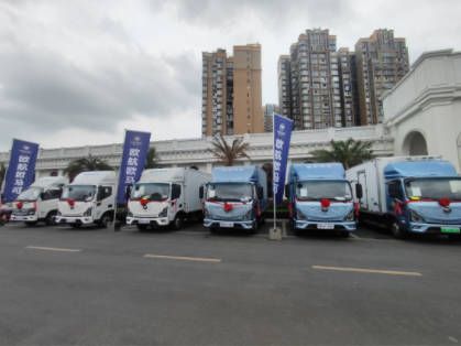 强动力+长续航 欧马可智蓝 ES1・141 纯电轻卡破解蜀道“难”