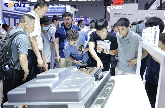 蜂巢能源亮相CIBF2025：叠片技术引发全球动储市场质变飞跃