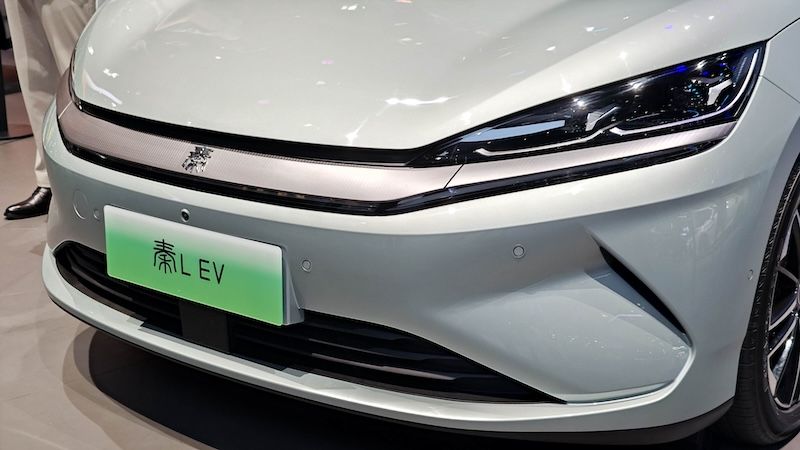 比亚迪秦L EV云辇版上市 限时10.98万起，天神之眼+云辇C底盘