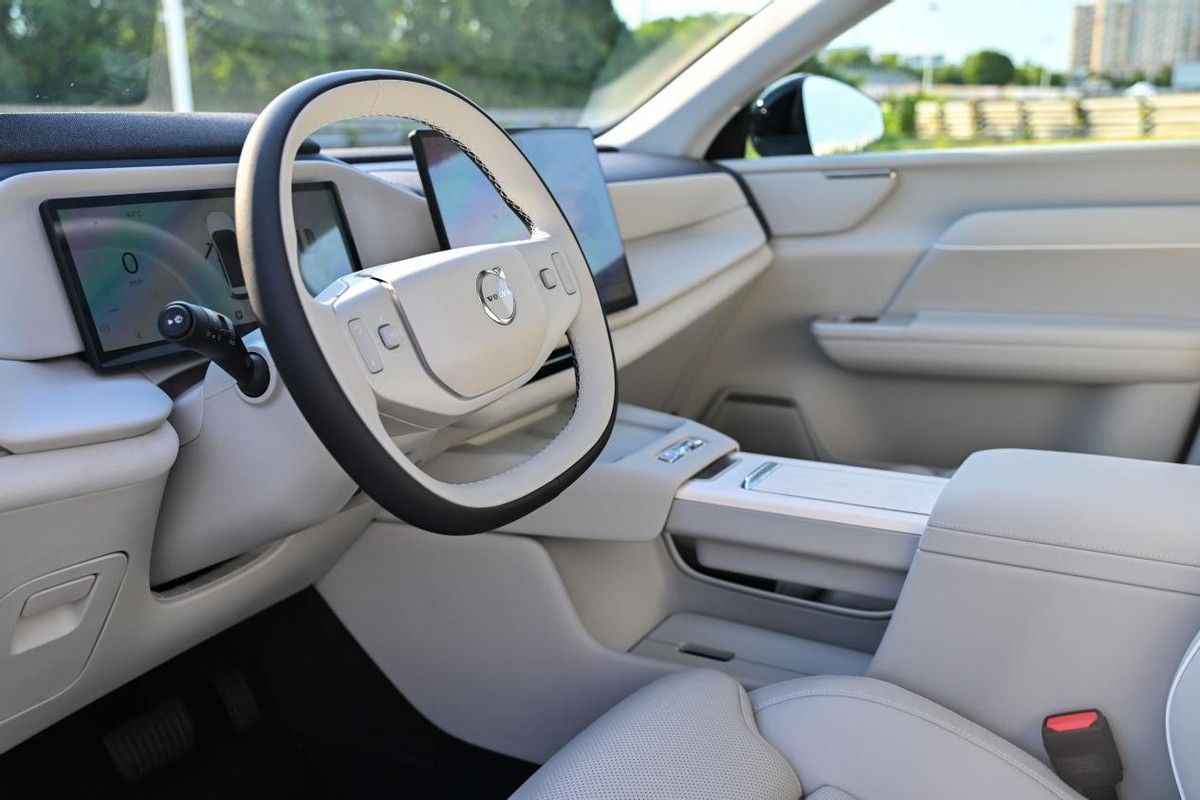 沃尔沃全新XC70预售价29.99万元起,安全口碑带动订单激增