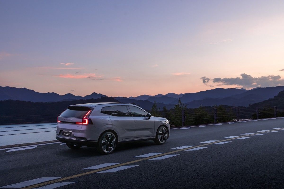 沃尔沃全新XC70预售价29.99万元起,安全口碑带动订单激增