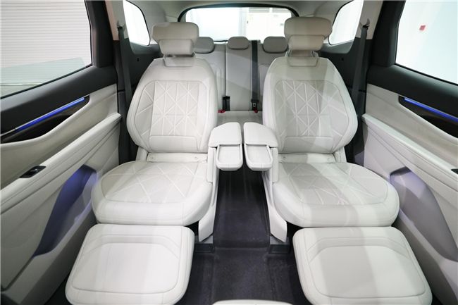 中配起即享二排座椅加热,26 款锐界 L 厉害了