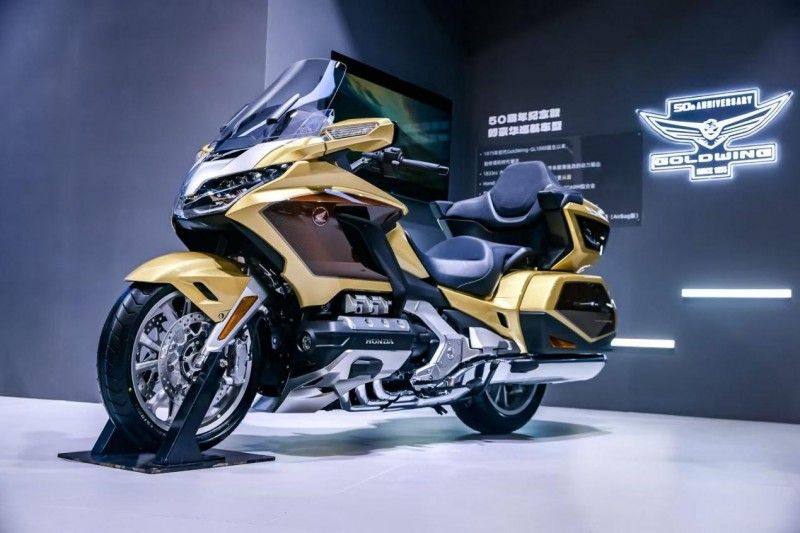 四缸新纪元 Honda CB SUPER FOUR全球首发