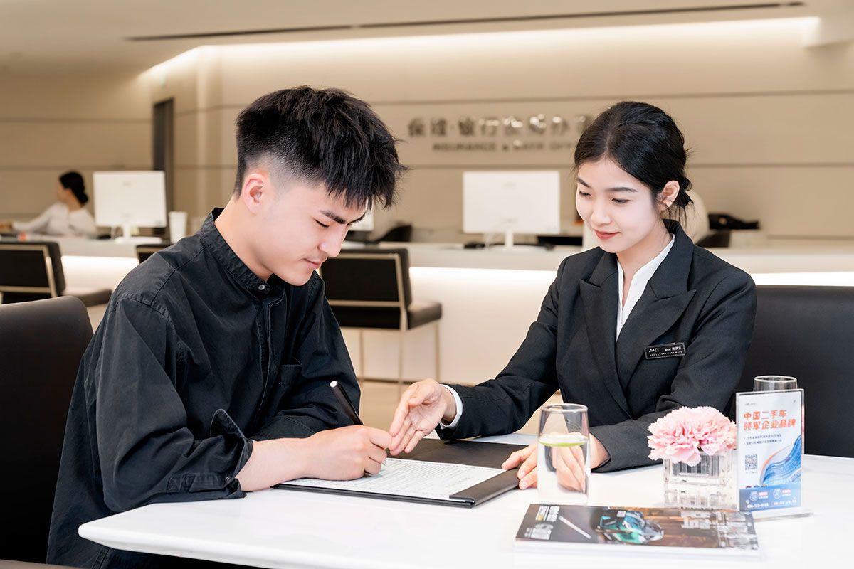 成都人买二手车先看澳康达！解锁一站式赏车、购车新体验