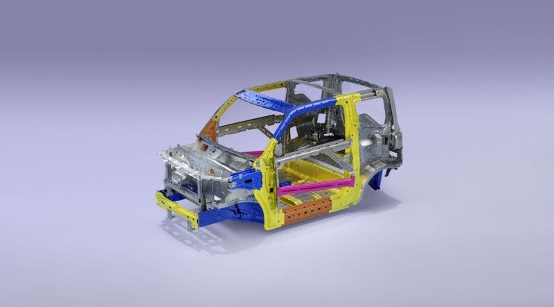 一台车,满足全家人的出行偏好?睿蓝蓝气球如何成为家庭“新宠”